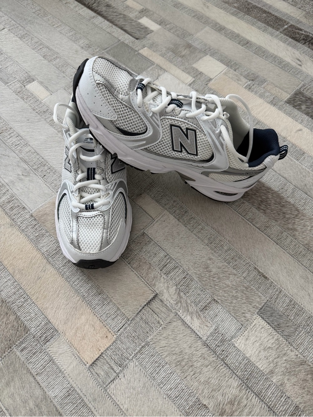 New Balance 530 navy, white, silver